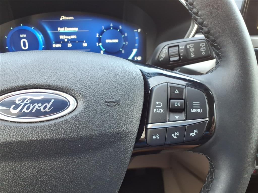 2022 Ford Escape Titanium