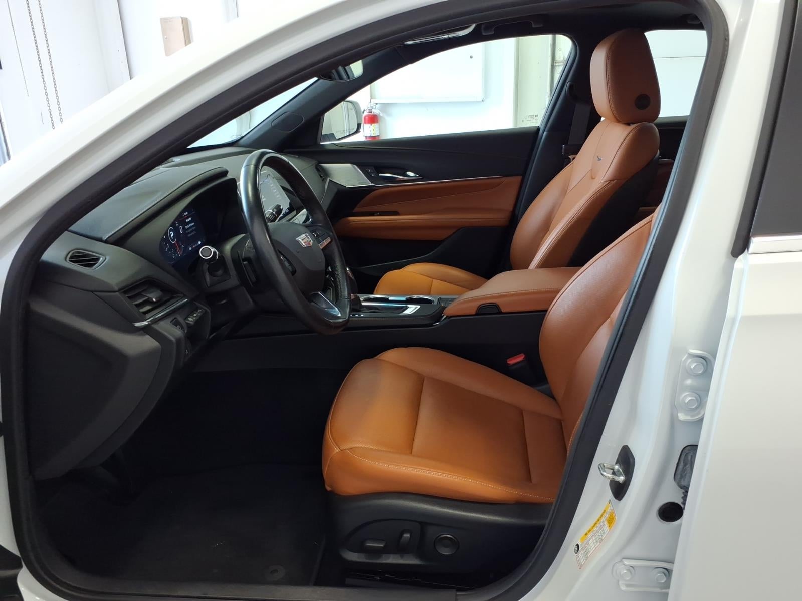 2022 Cadillac CT4 Premium Luxury