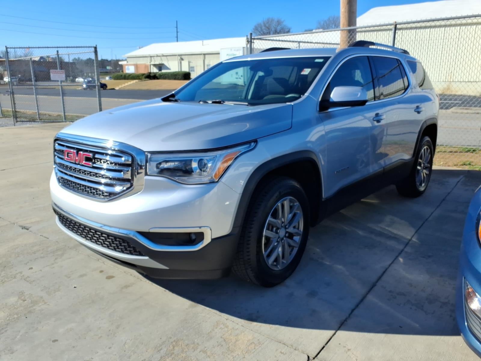 2017 GMC Acadia SLE-2