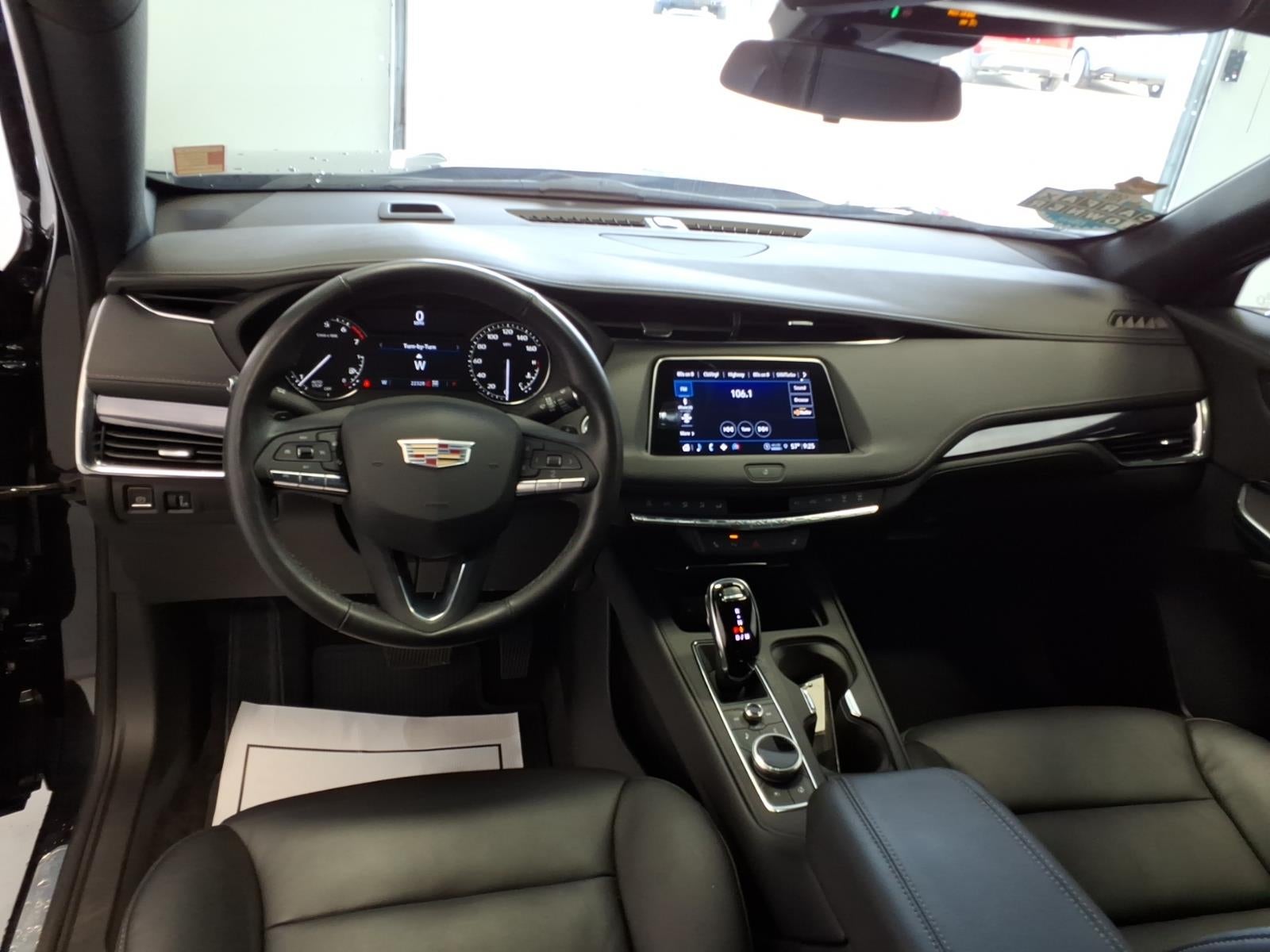 2023 Cadillac XT4 Luxury