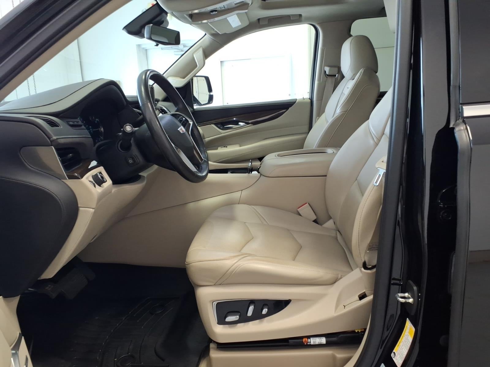 2020 Cadillac Escalade Luxury