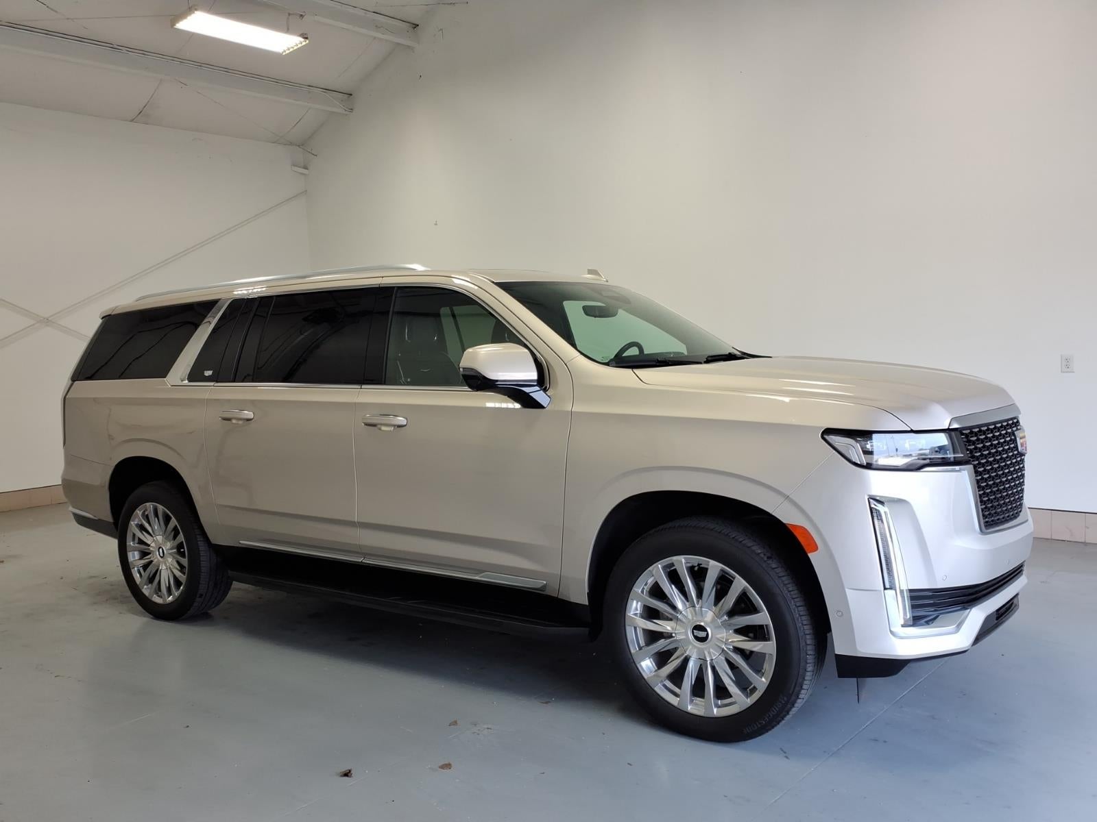 2023 Cadillac Escalade ESV Premium Luxury