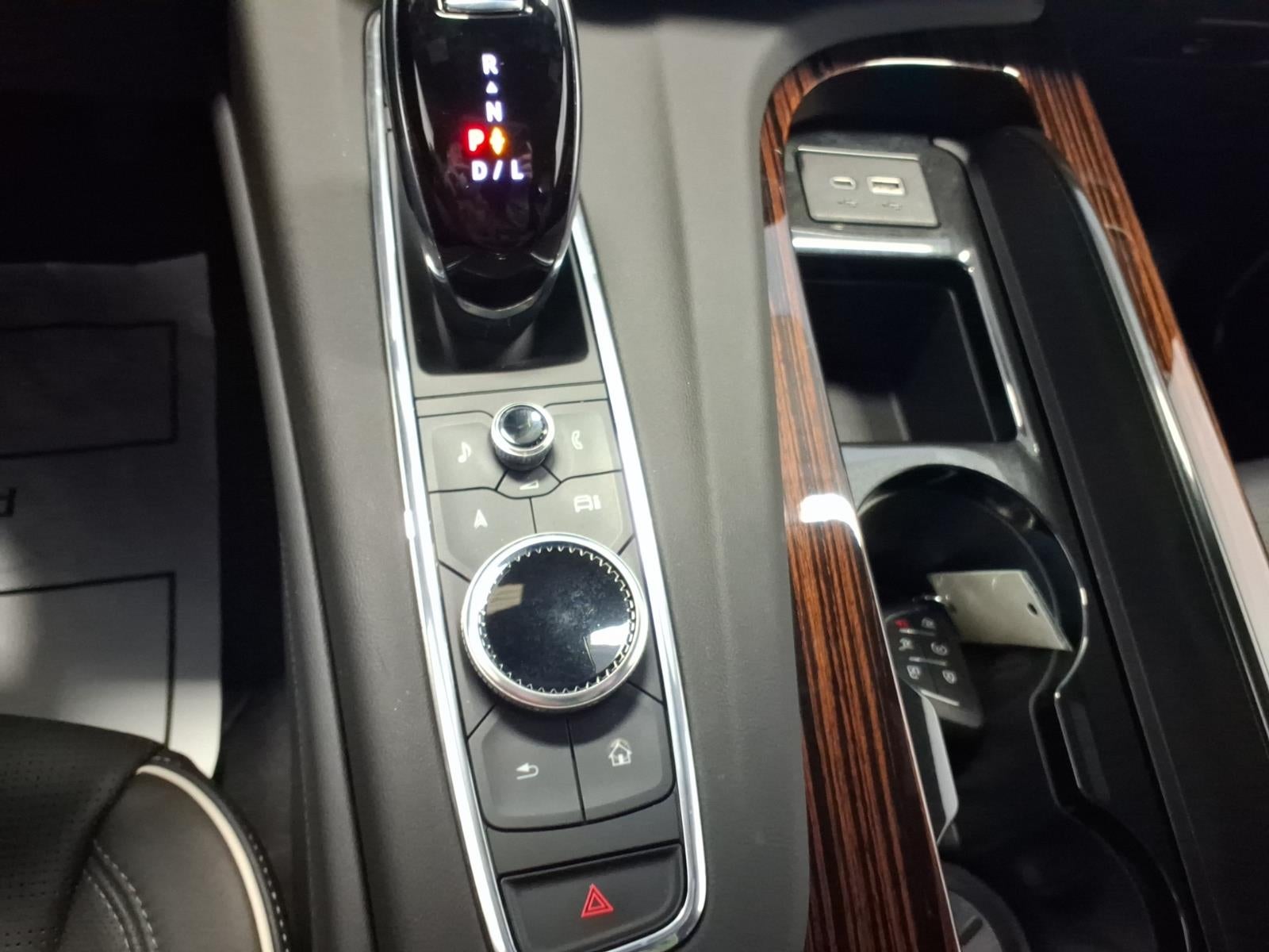 2023 Cadillac Escalade ESV Premium Luxury