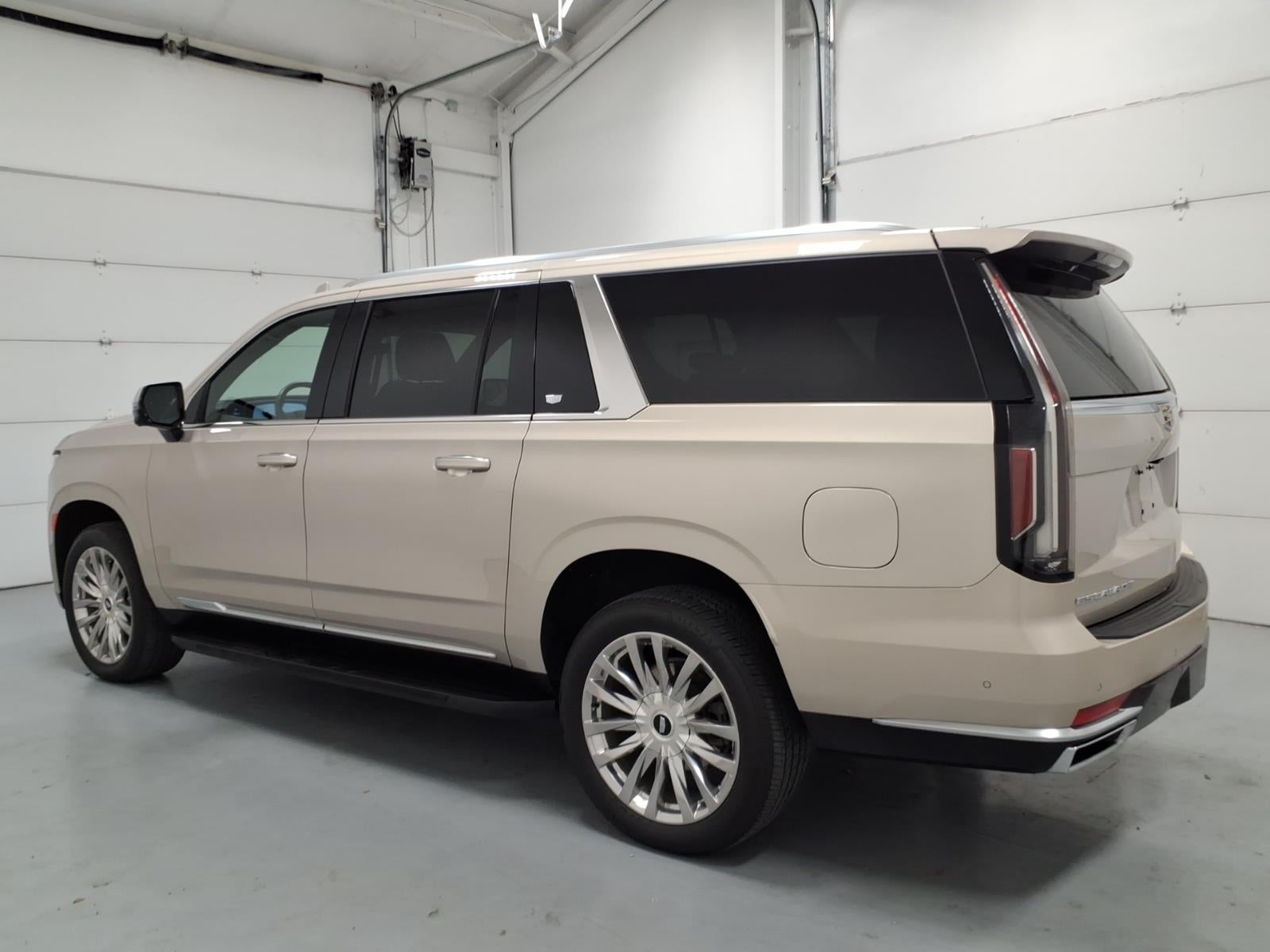 2023 Cadillac Escalade ESV Premium Luxury