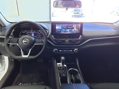 2025 Nissan Altima SR