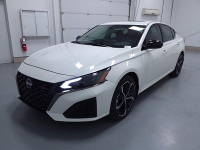 2025 Nissan Altima SR