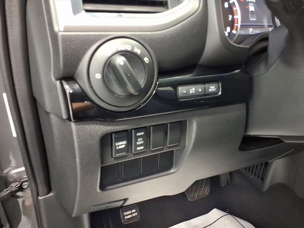 2021 Nissan Titan SV