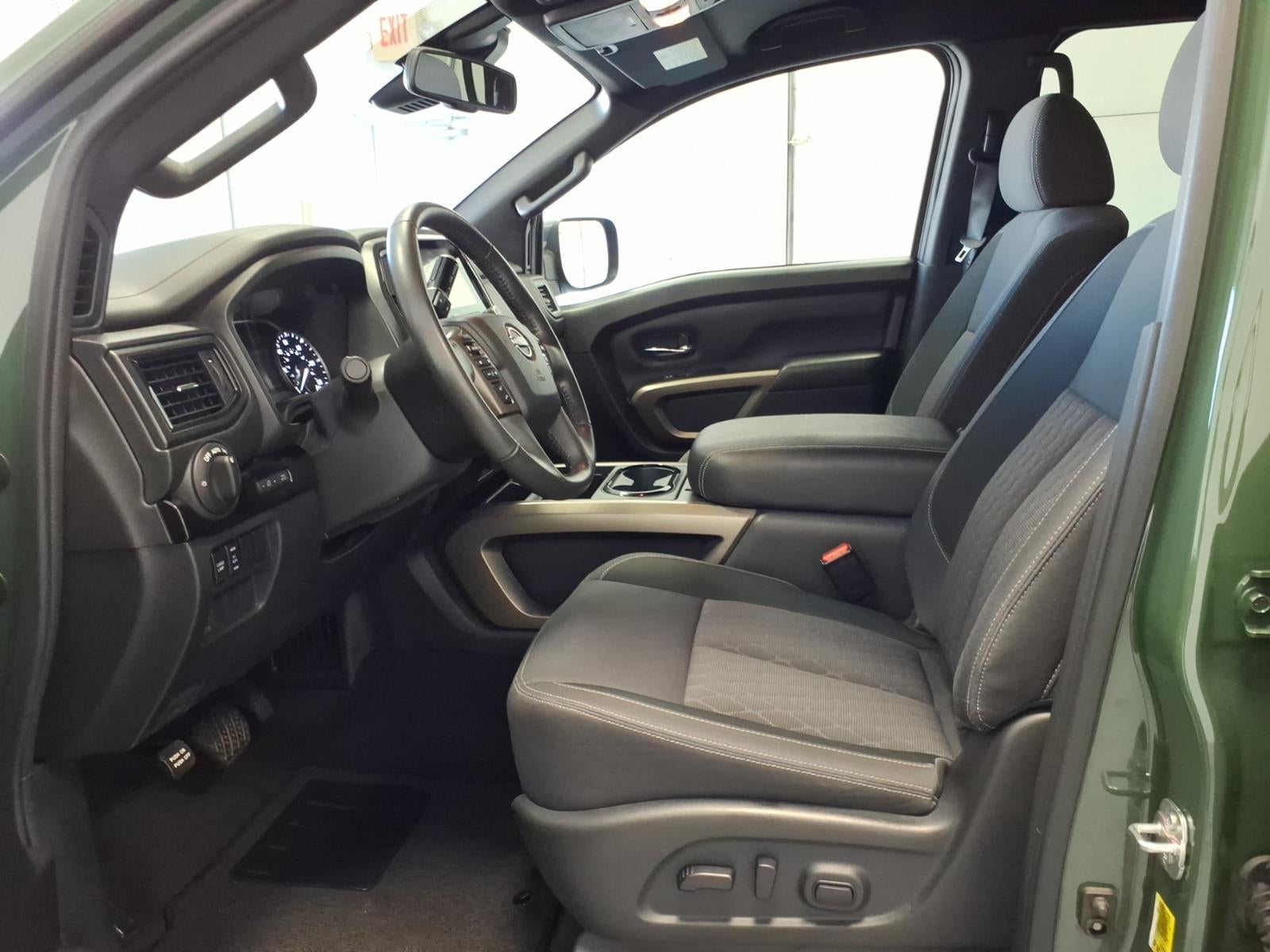 2024 Nissan Titan SV
