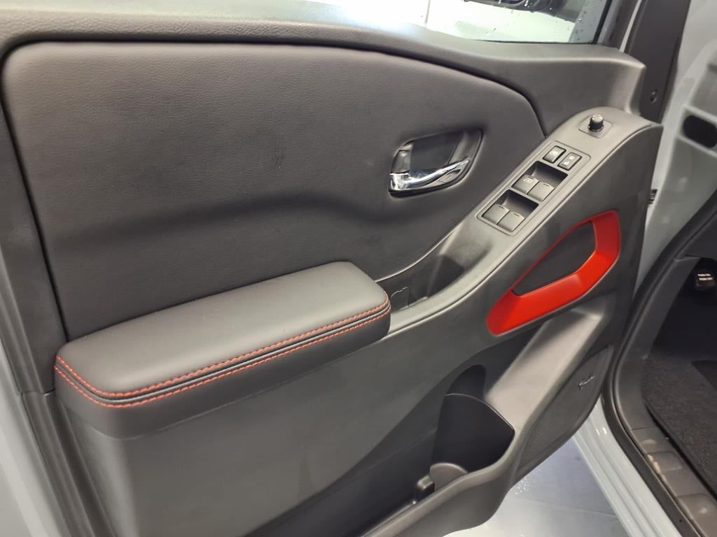 2025 Nissan Frontier PRO-X