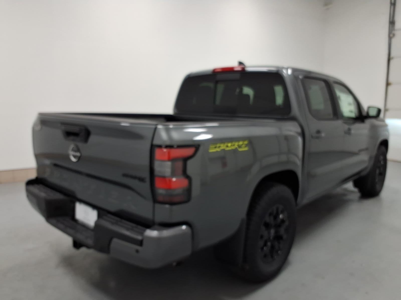 2027 Nissan Frontier SV