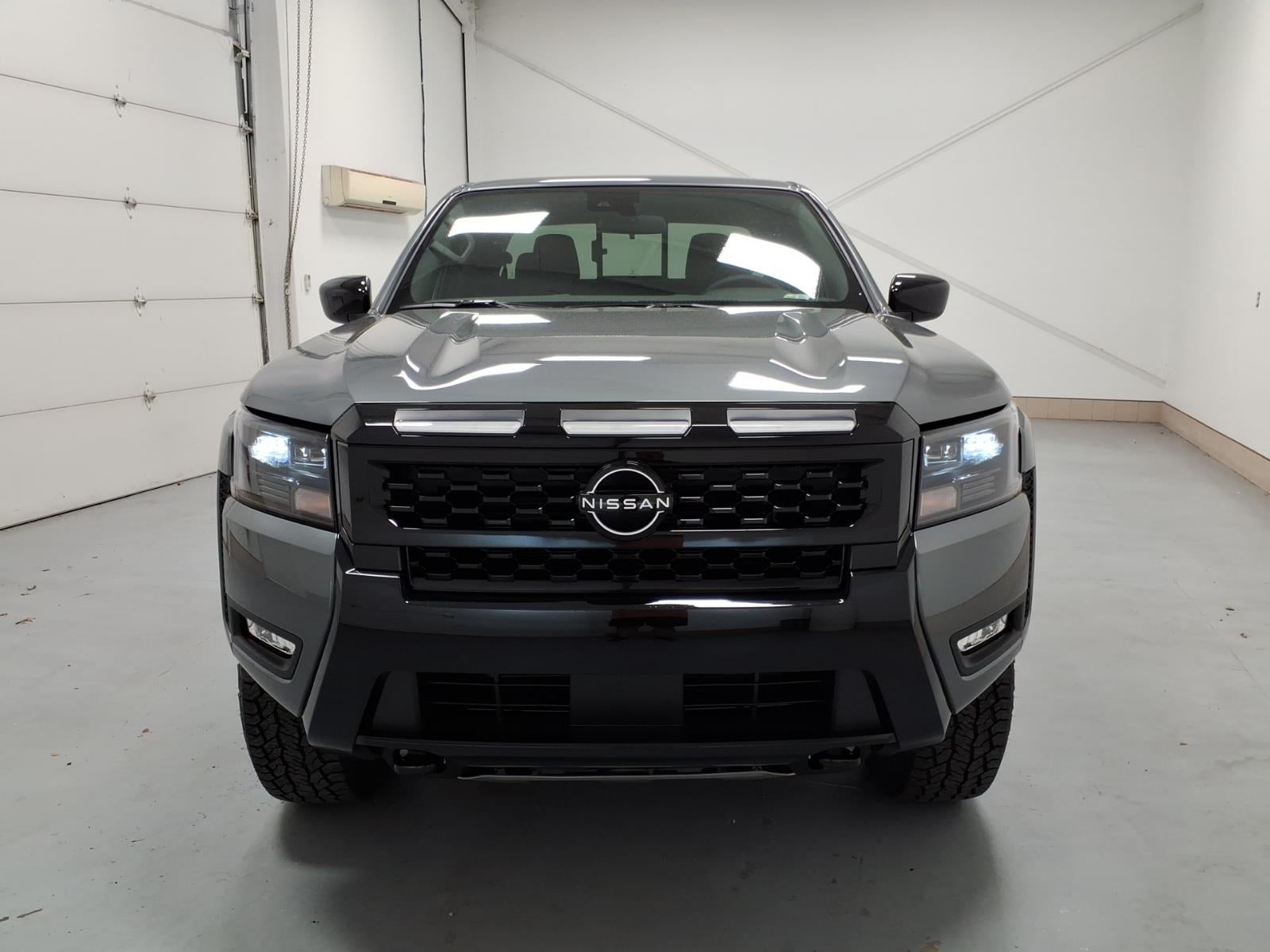 2027 Nissan Frontier SV