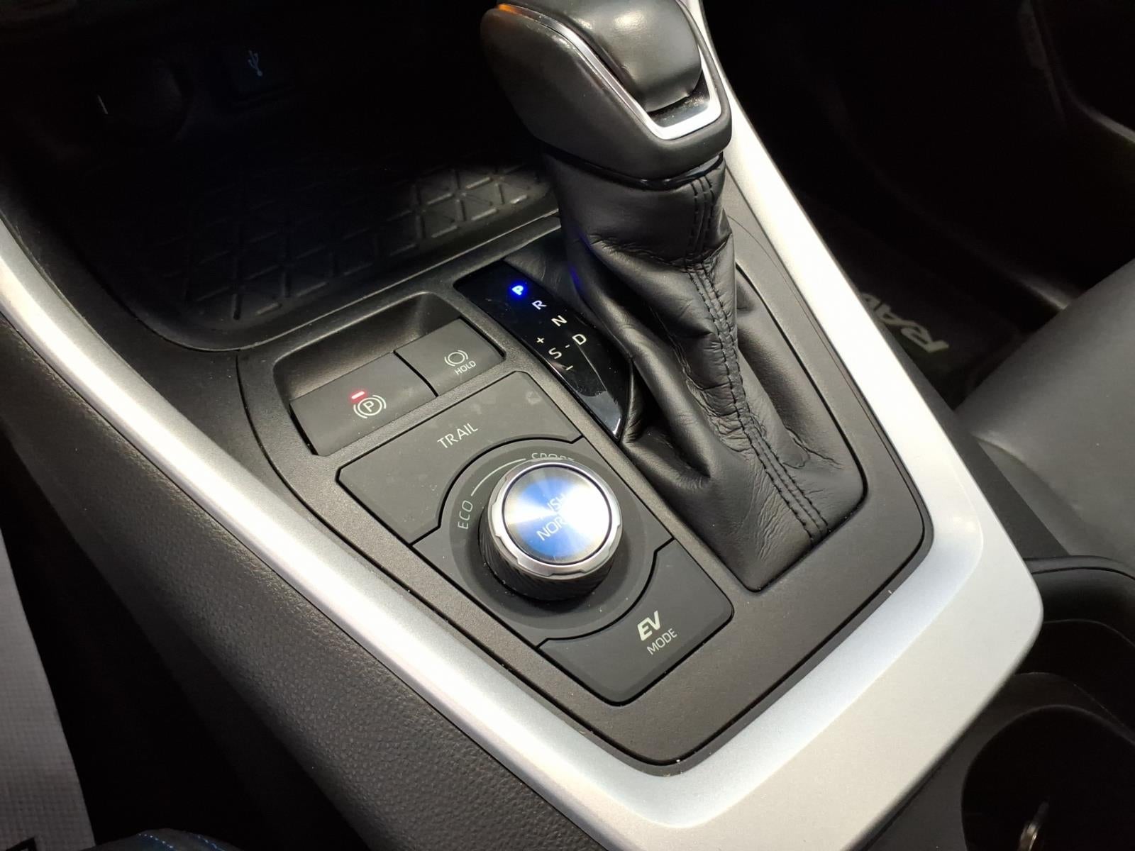 2020 Toyota RAV4 Hybrid XSE