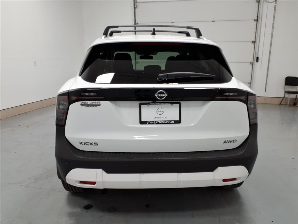 2026 Nissan Kicks SV