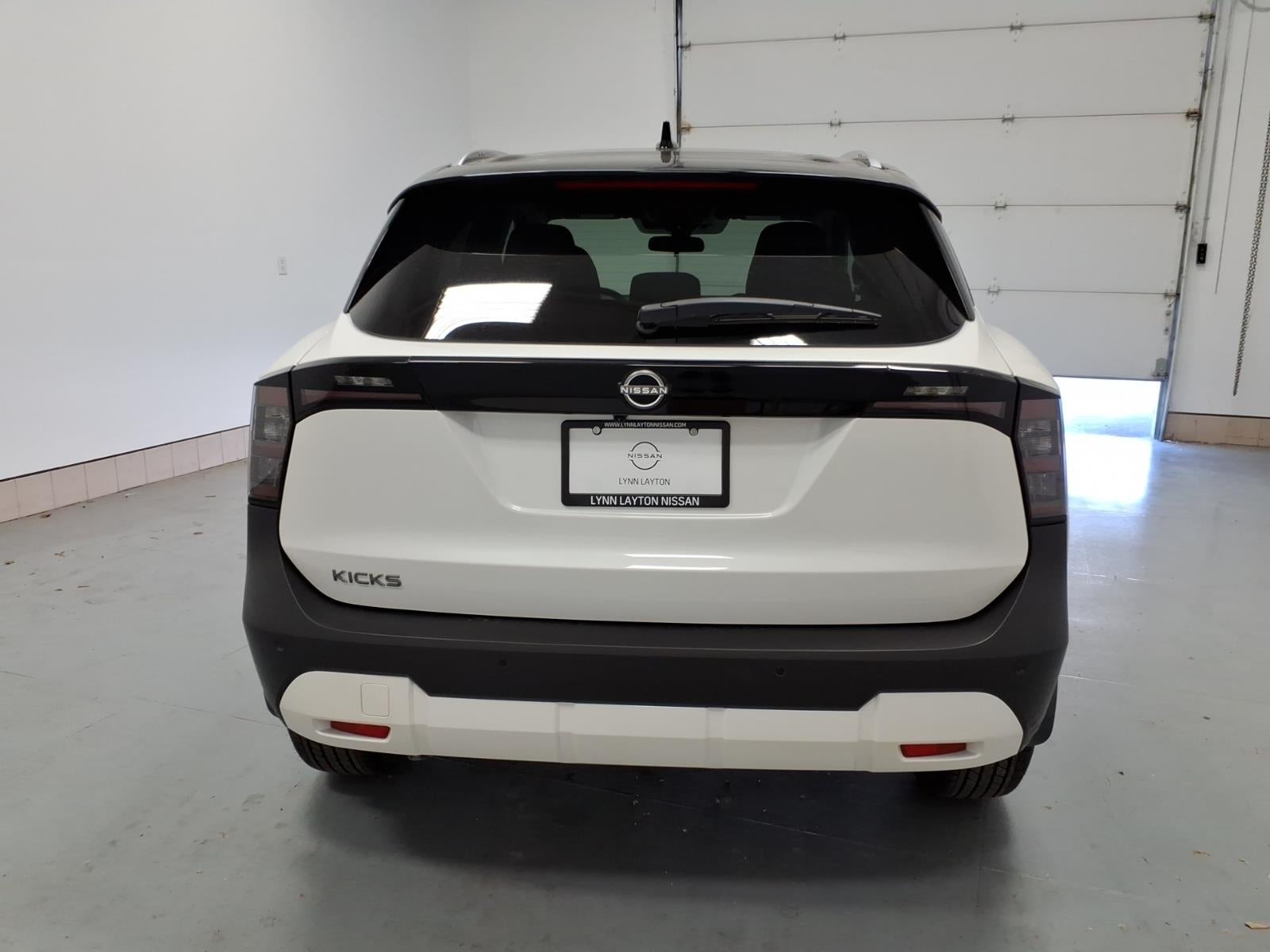 2026 Nissan Kicks SV