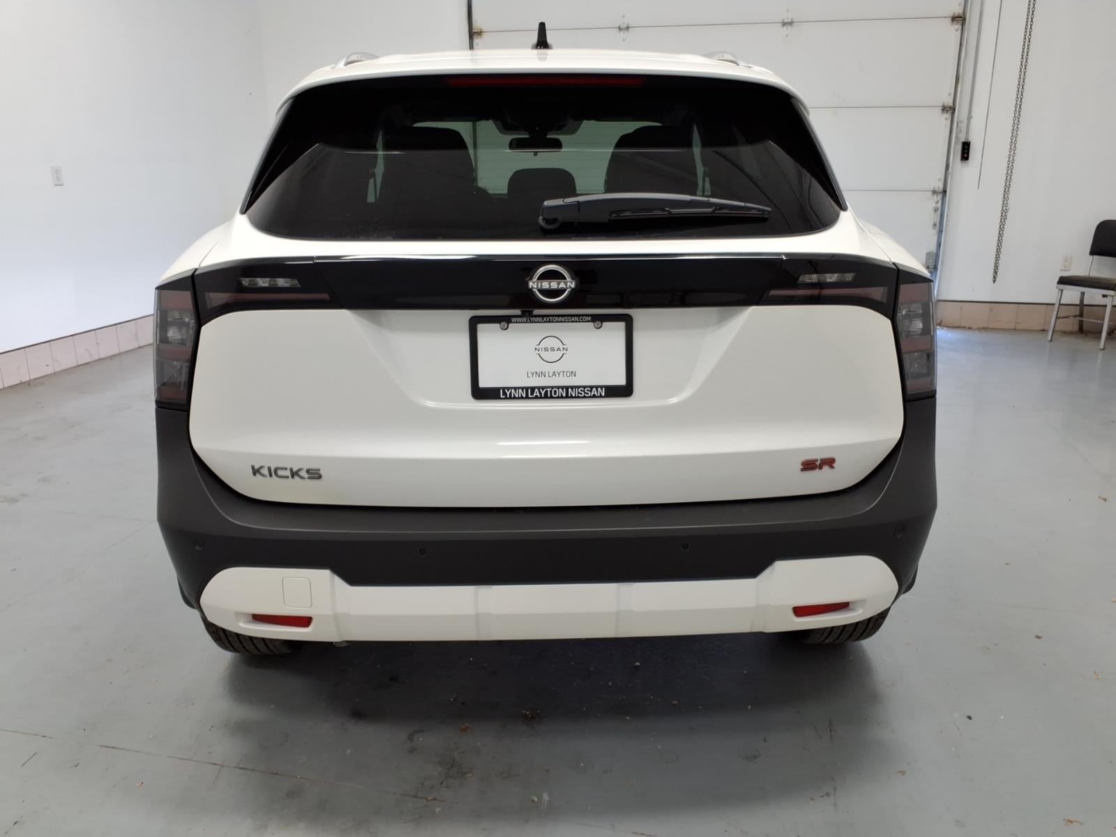 2026 Nissan Kicks SR