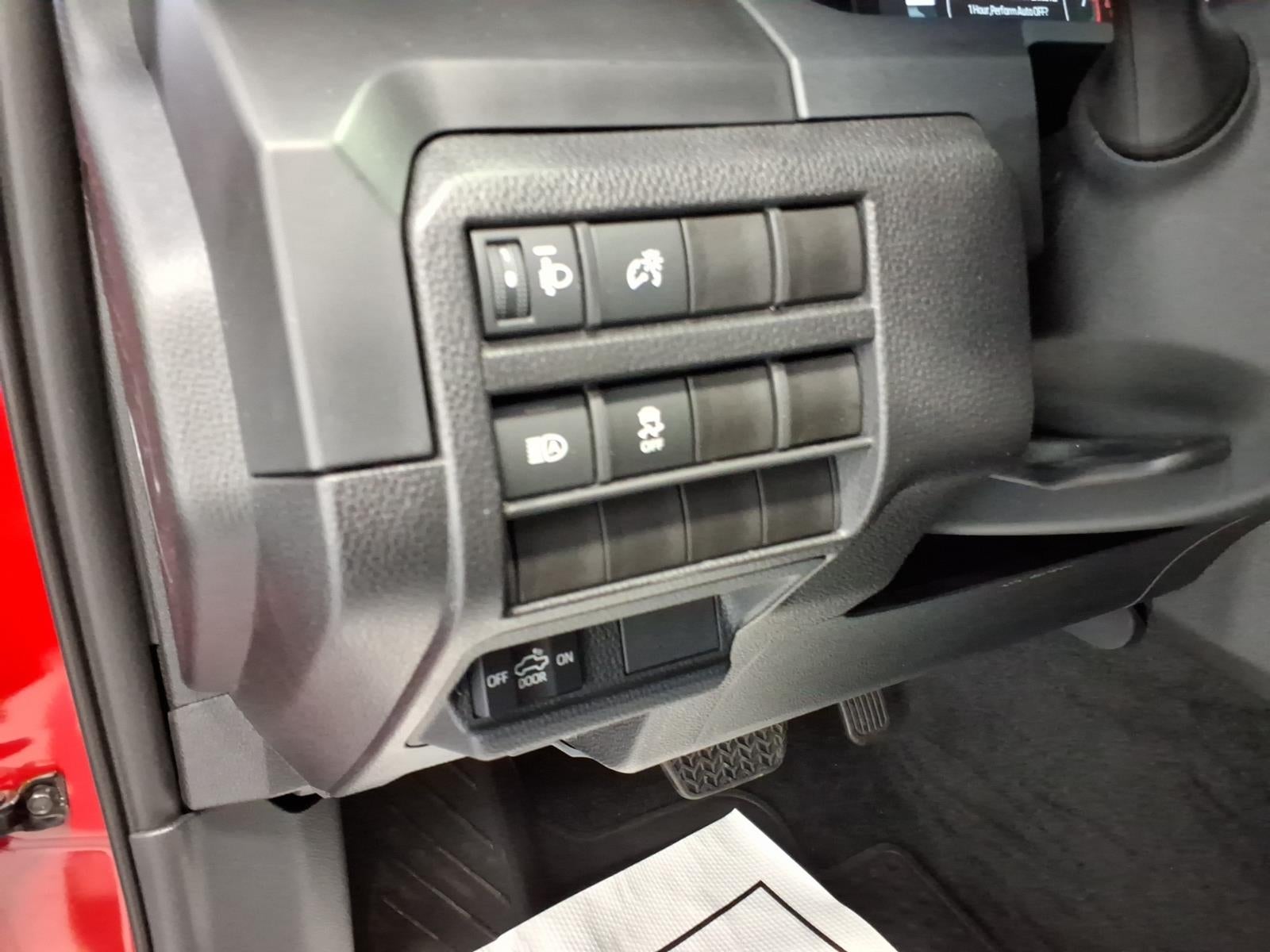 2025 Toyota Tacoma SR