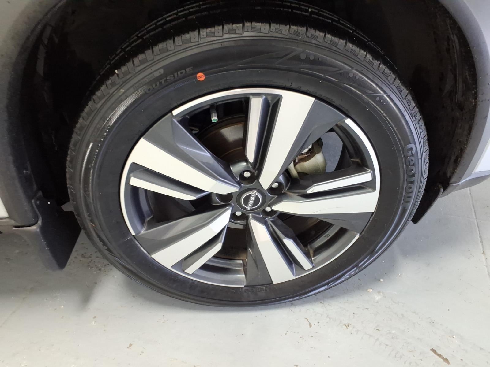 2022 Nissan Rogue SL