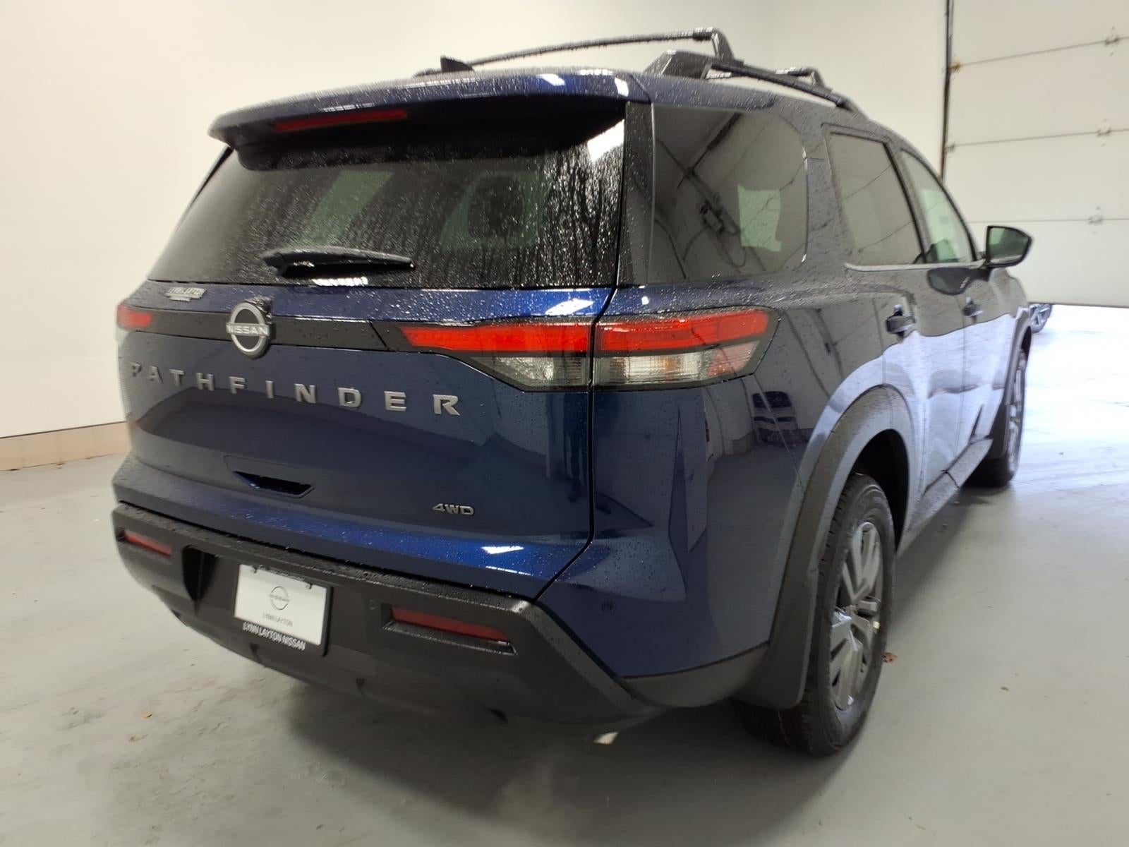 2026 Nissan Pathfinder SV