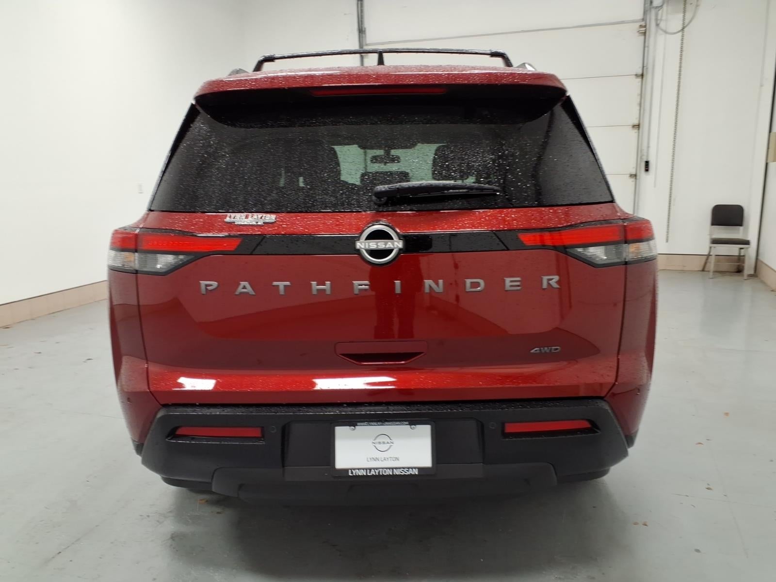 2026 Nissan Pathfinder SV