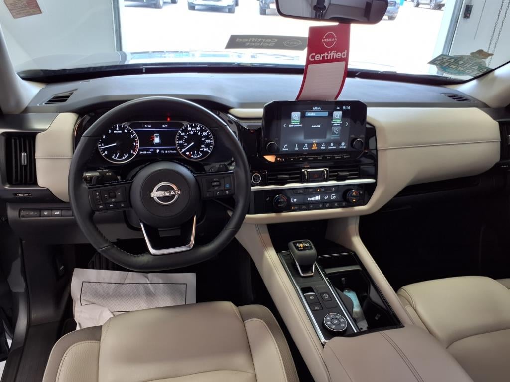 2023 Nissan Pathfinder SL,4WD