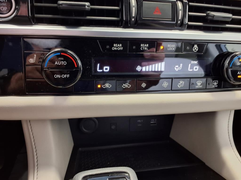 2023 Nissan Pathfinder SL,4WD