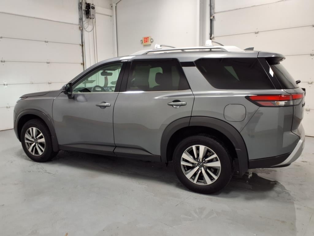 2023 Nissan Pathfinder SL,4WD
