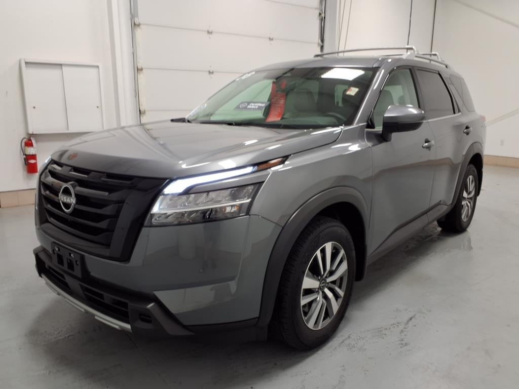 2023 Nissan Pathfinder SL,4WD