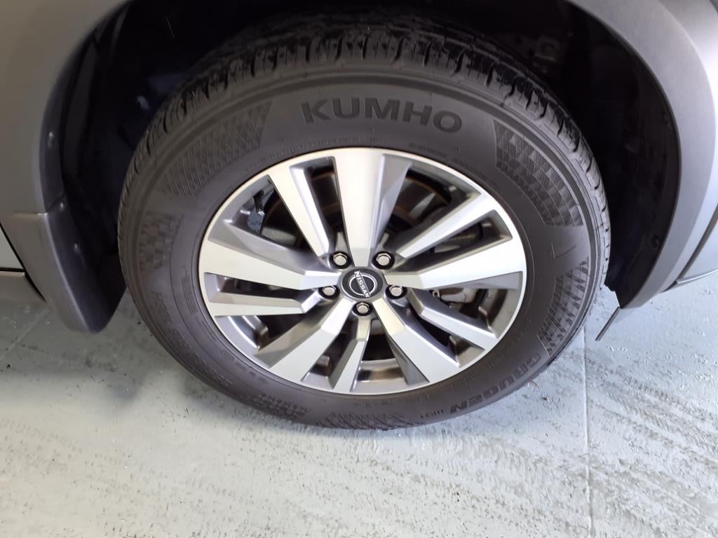 2023 Nissan Pathfinder SL,4WD