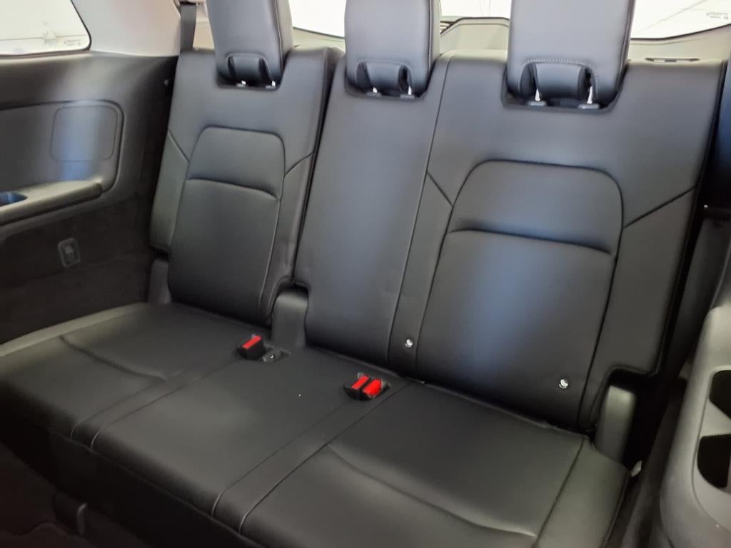 2023 Nissan Pathfinder SL, 4WD,