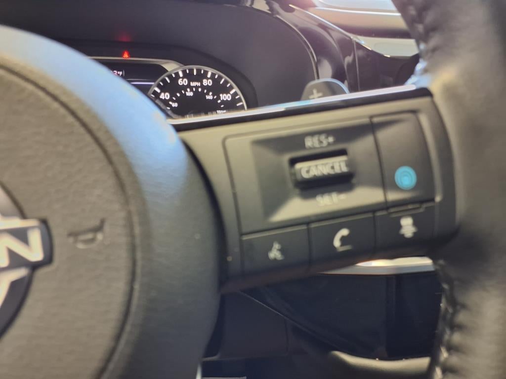 2023 Nissan Pathfinder SL, 4WD,