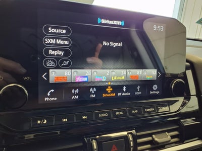 2023 Nissan Pathfinder SL, 4WD,