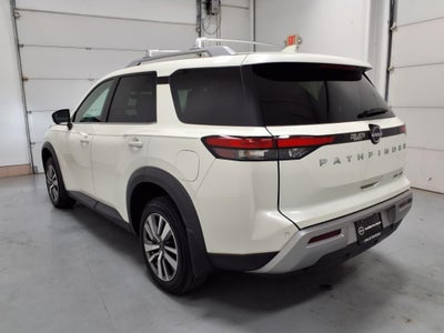 2023 Nissan Pathfinder SL, 4WD,