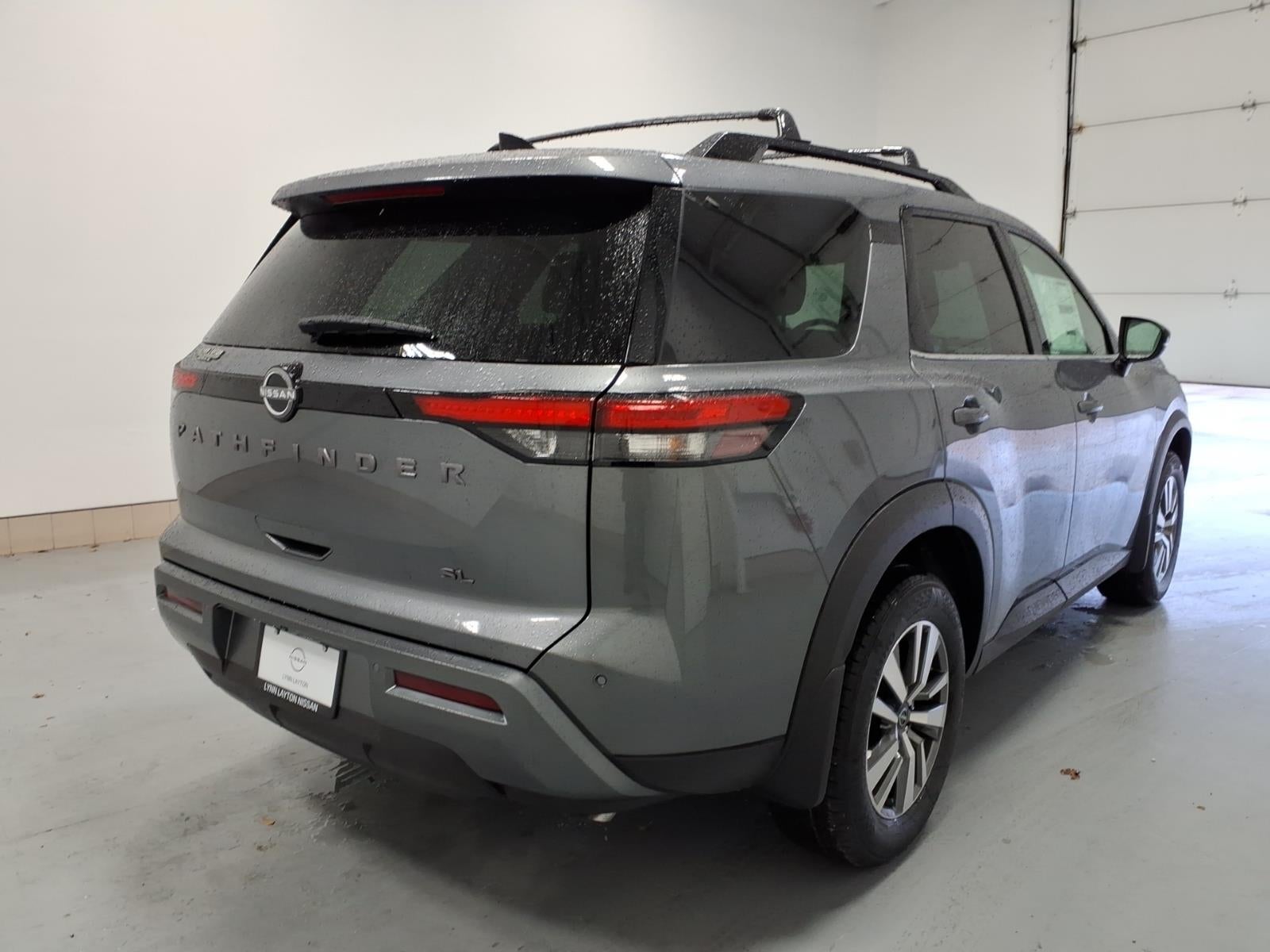 2026 Nissan Pathfinder SL