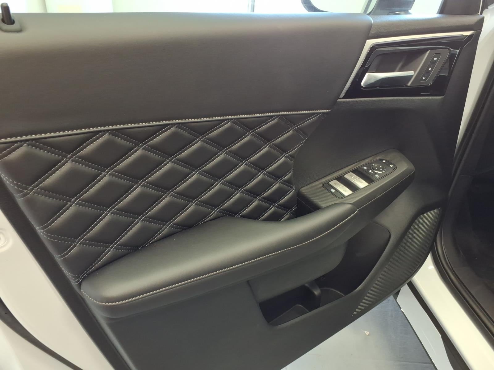 2026 Nissan Rogue Plug-in Hybrid Platinum