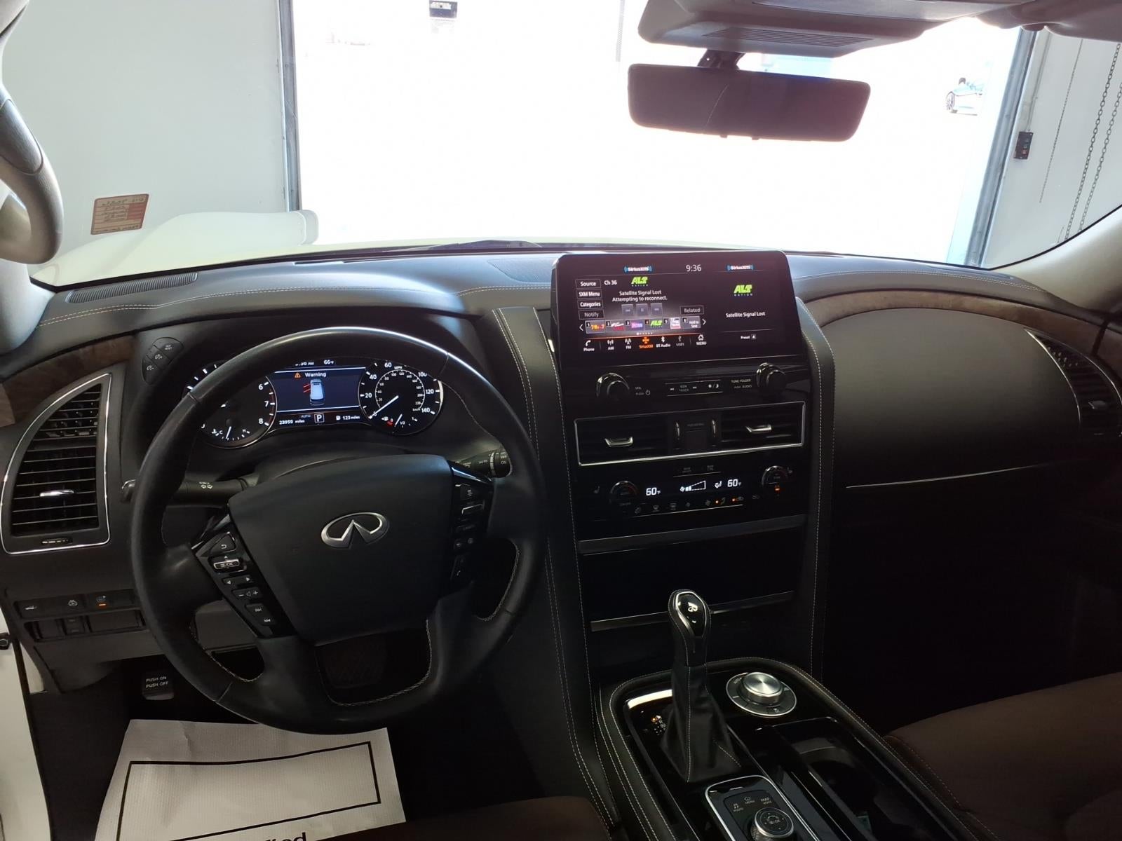 2024 INFINITI QX80 Premium Select
