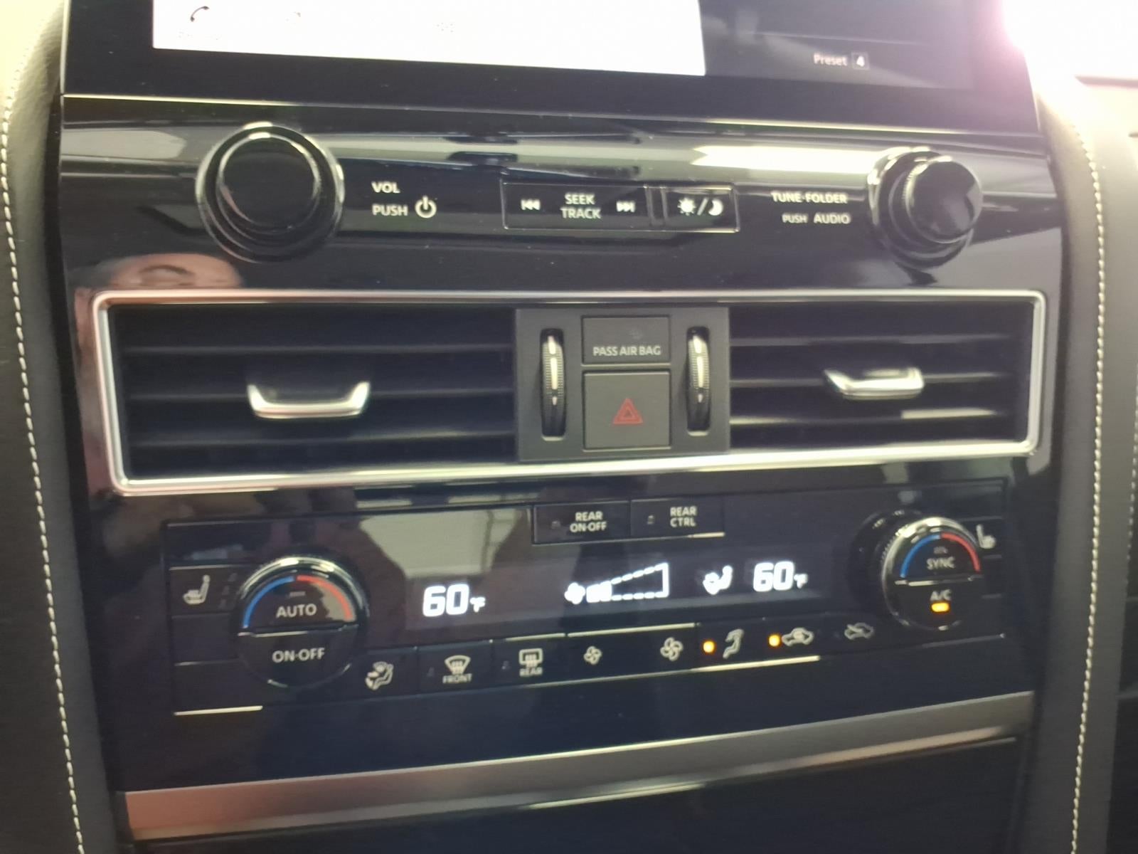 2024 INFINITI QX80 Premium Select