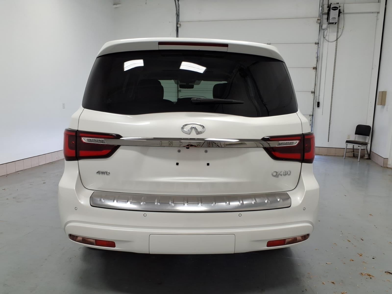2024 INFINITI QX80 Premium Select