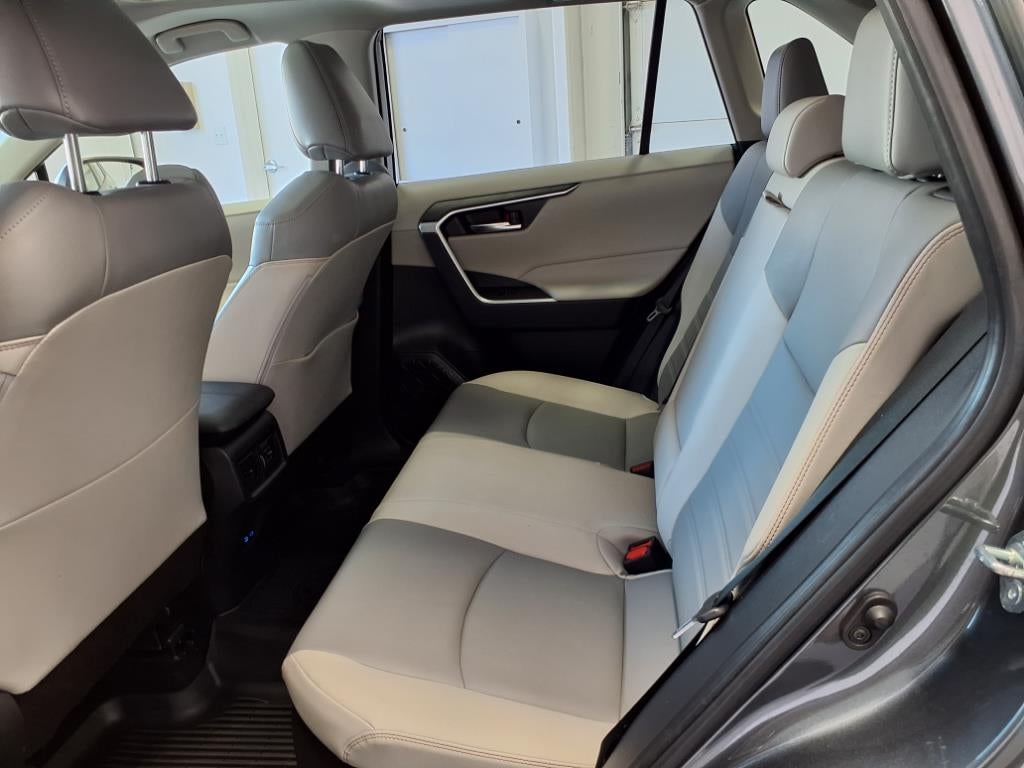 2022 Toyota RAV4 Hybrid XLE Premium