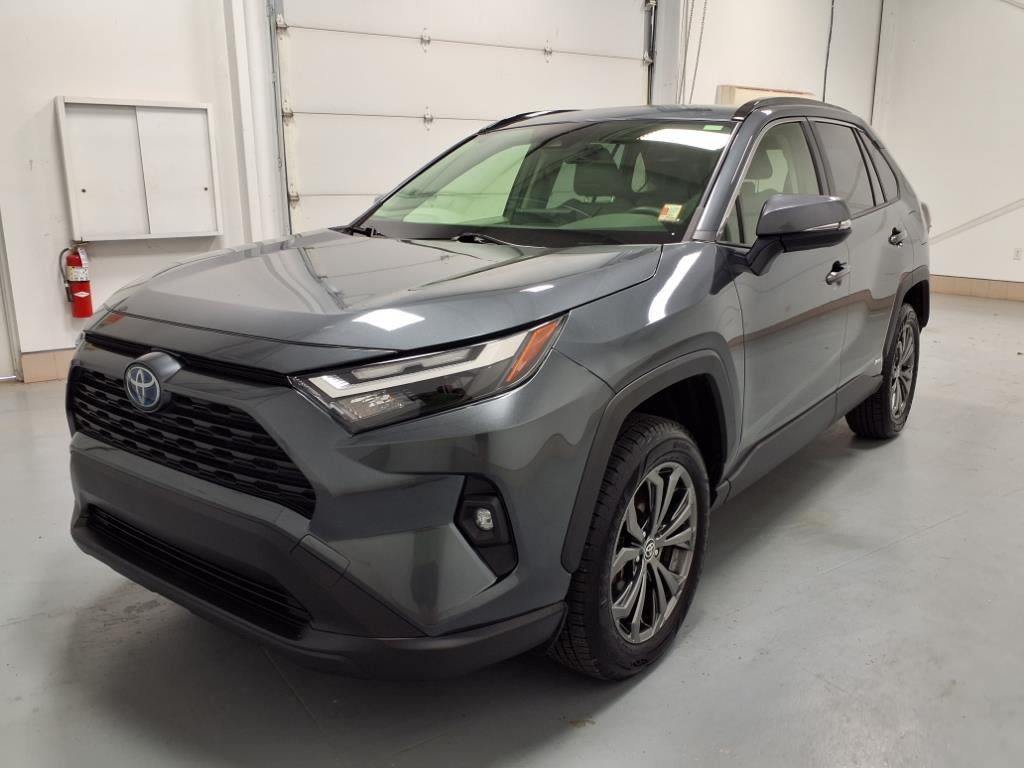 2022 Toyota RAV4 Hybrid XLE Premium