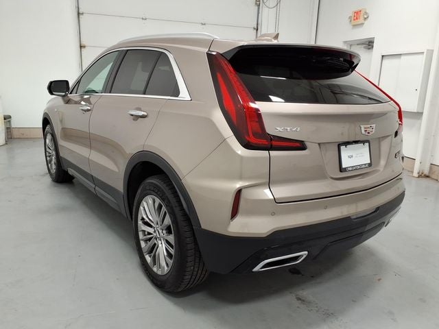 2025 Cadillac XT4 Premium Luxury