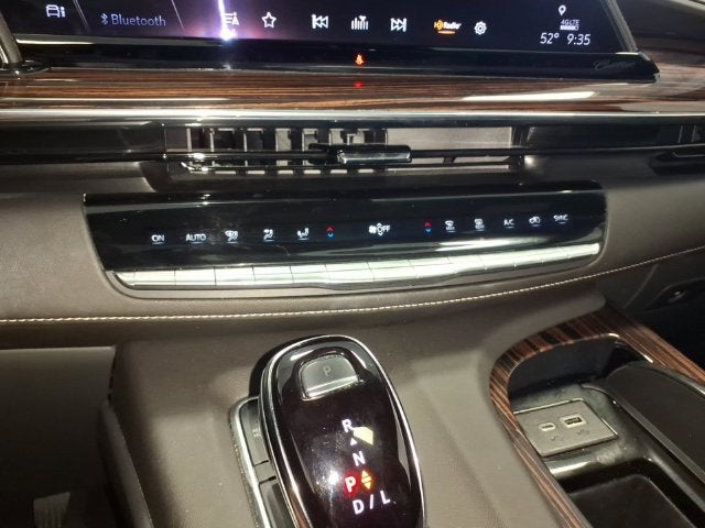 2024 Cadillac Escalade Premium Luxury