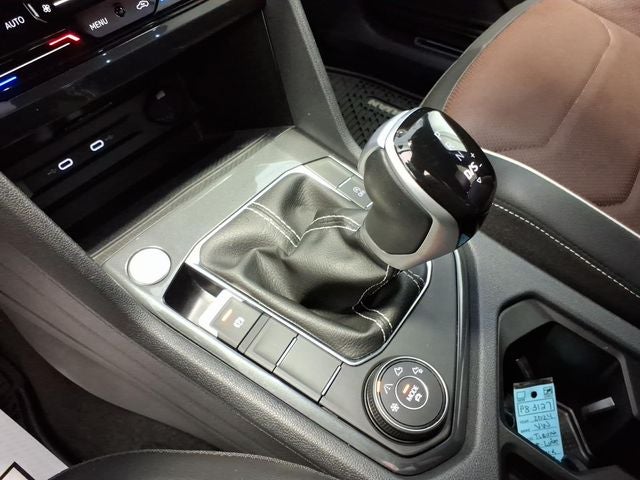 2024 Volkswagen Tiguan 2.0T SEL R-Line