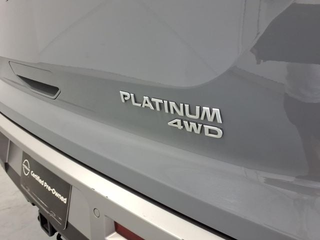2025 Nissan Pathfinder Platinum