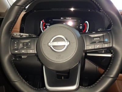 2025 Nissan Pathfinder Platinum