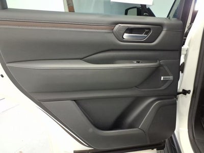 2025 Nissan Armada SL