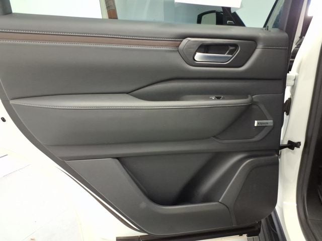 2025 Nissan Armada SL