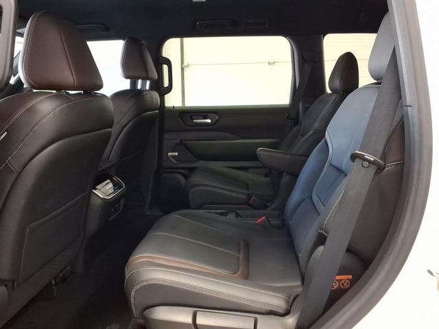2025 Nissan Armada SL