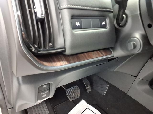 2025 Nissan Armada SL