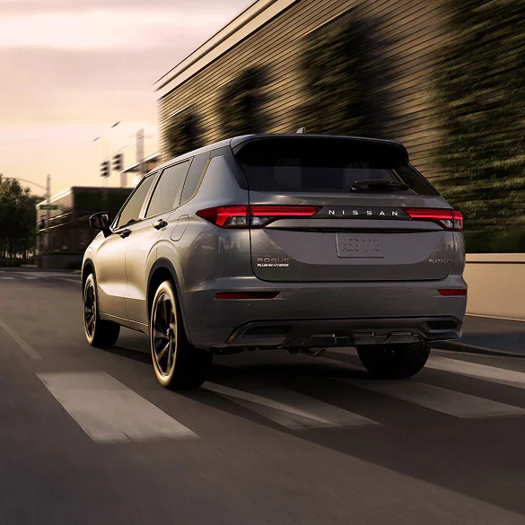 Lynn Layton Nissan in Decatur AL