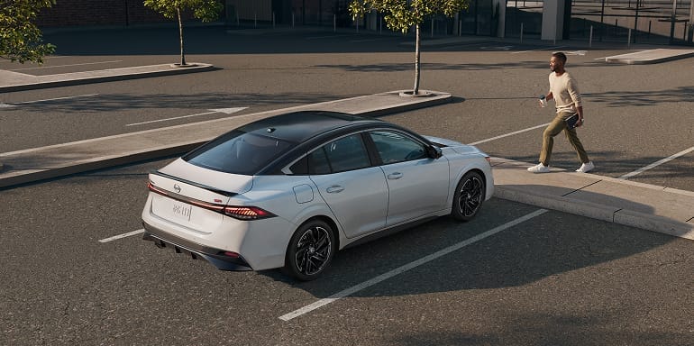 Lynn Layton Nissan in Decatur AL